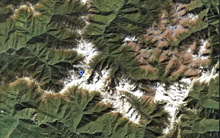 A selected mountain location during a Point-to-Point camera transition