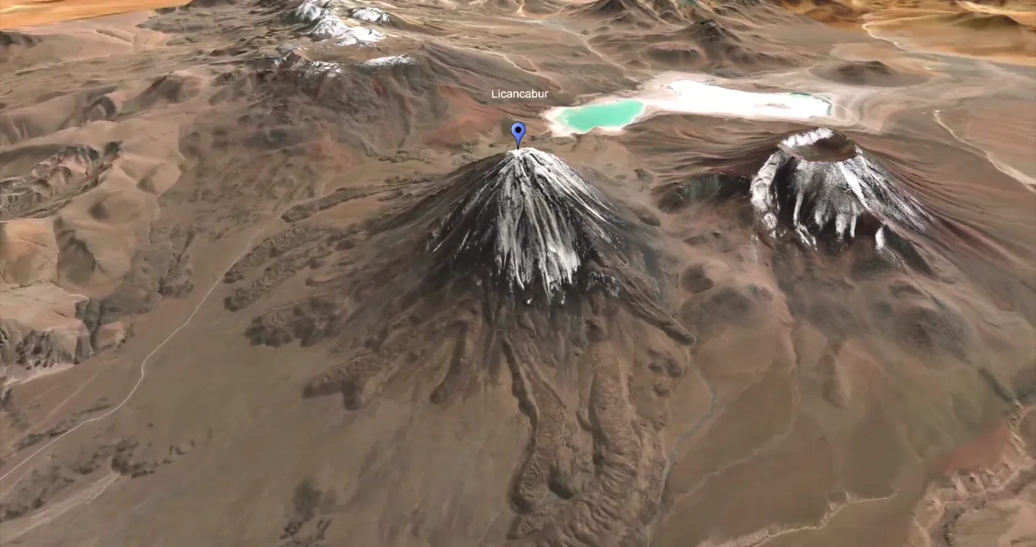 Licancabur volcano, a blue location marker and turquoise lagoon in a 3D map orbit created with JJ Route Animator